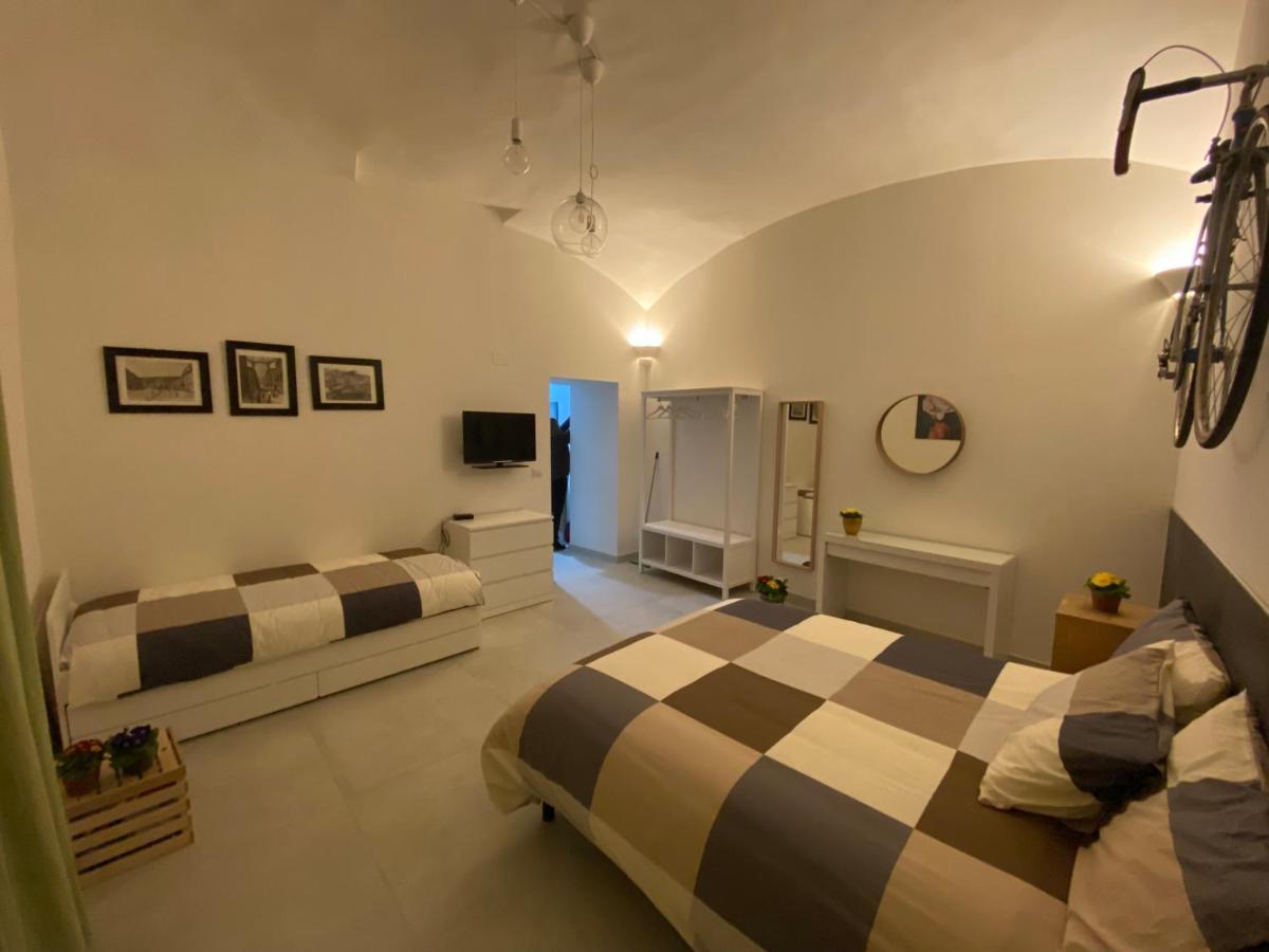 Casa Falo' Наполи Екстериор снимка