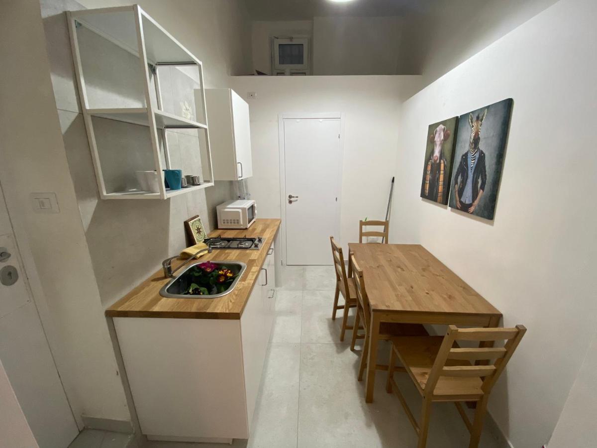 Casa Falo' Наполи Екстериор снимка